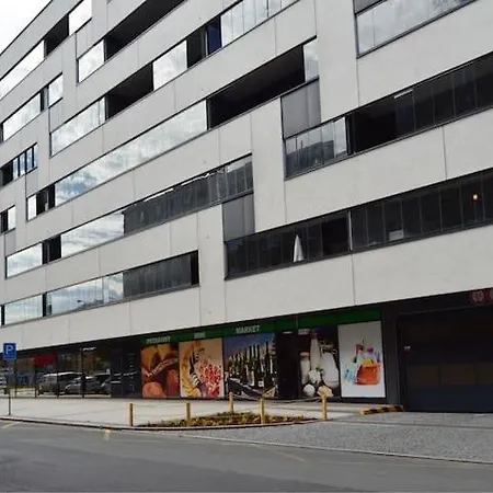 Hiems With Free Parking In Praga